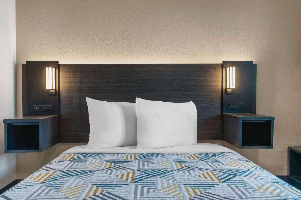 Deluxe Quadruple Room - Smoking interior